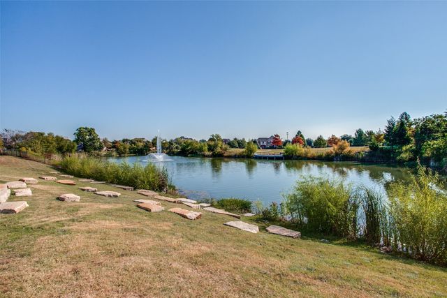 1333 Thornwood Drive, Murphy, TX 75094