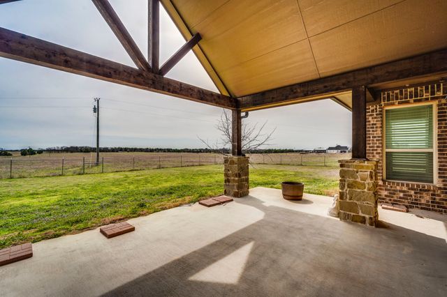 901 Hoyt Road, Waxahachie, TX 75167