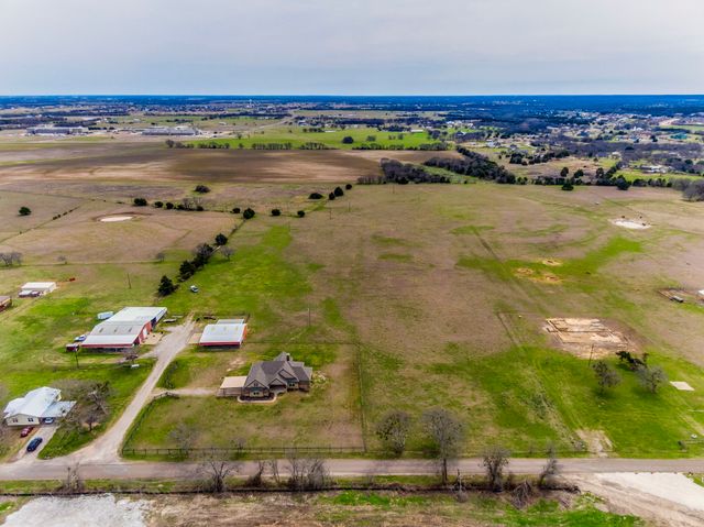 901 Hoyt Road, Waxahachie, TX 75167