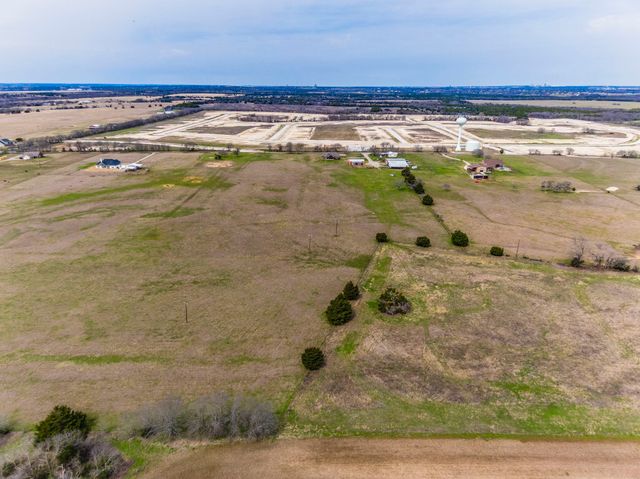 901 Hoyt Road, Waxahachie, TX 75167