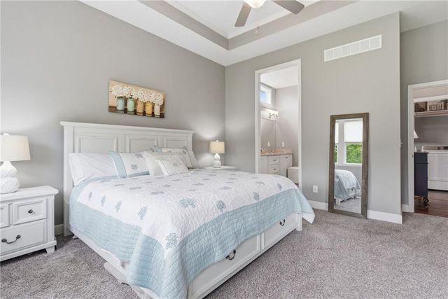 24309 W 91 Place, Lenexa, KS 66227