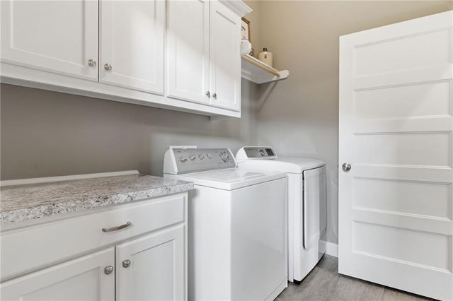 24309 W 91 Place, Lenexa, KS 66227