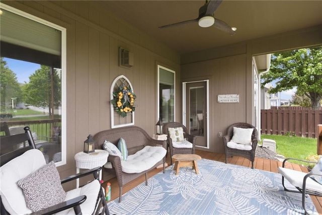 24309 W 91 Place, Lenexa, KS 66227