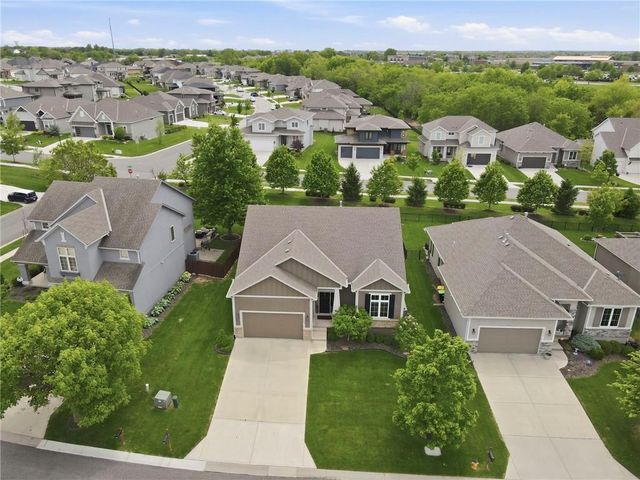 24309 W 91 Place, Lenexa, KS 66227