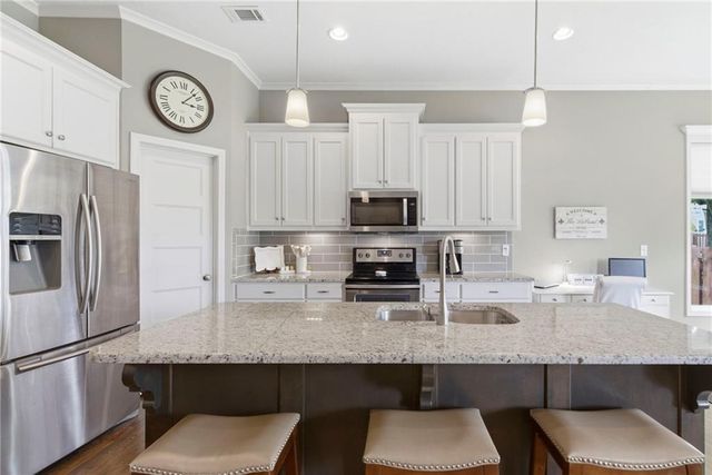 24309 W 91 Place, Lenexa, KS 66227