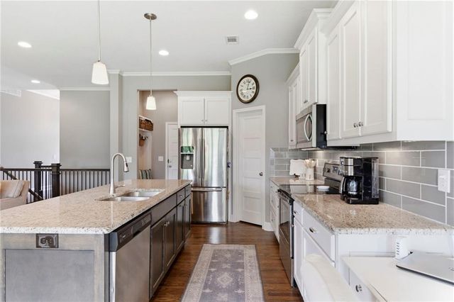 24309 W 91 Place, Lenexa, KS 66227
