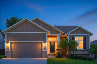 24309 W 91 Place, Lenexa, KS 66227