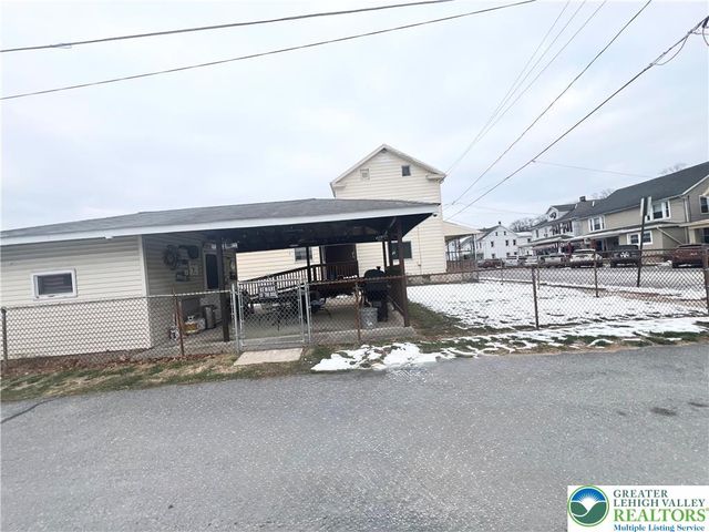 438 WHITE Street, Weissport Boro, PA 18235