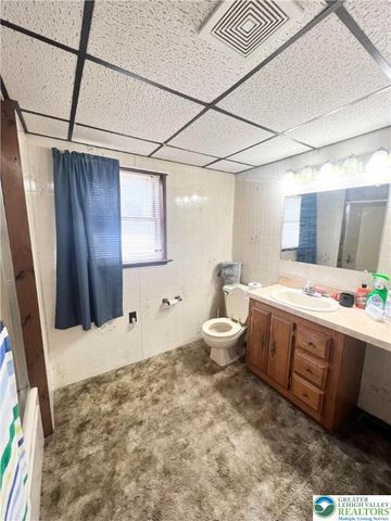 438 WHITE Street, Weissport Boro, PA 18235