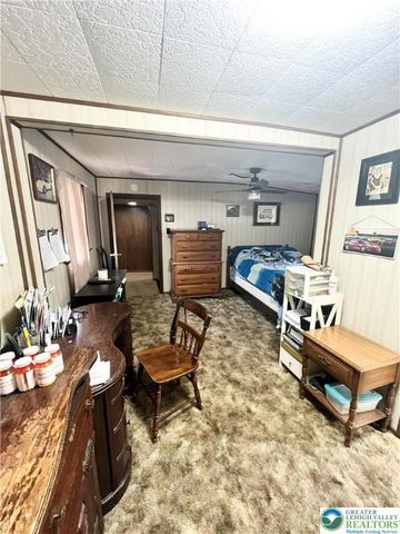 438 WHITE Street, Weissport Boro, PA 18235