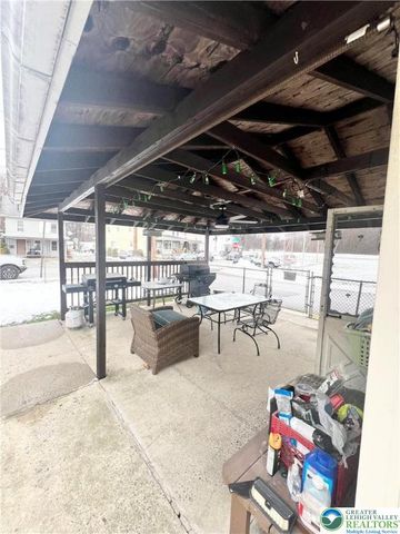 438 WHITE Street, Weissport Boro, PA 18235