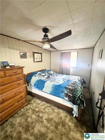 438 WHITE Street, Weissport Boro, PA 18235