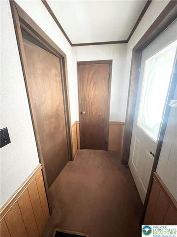 438 WHITE Street, Weissport Boro, PA 18235