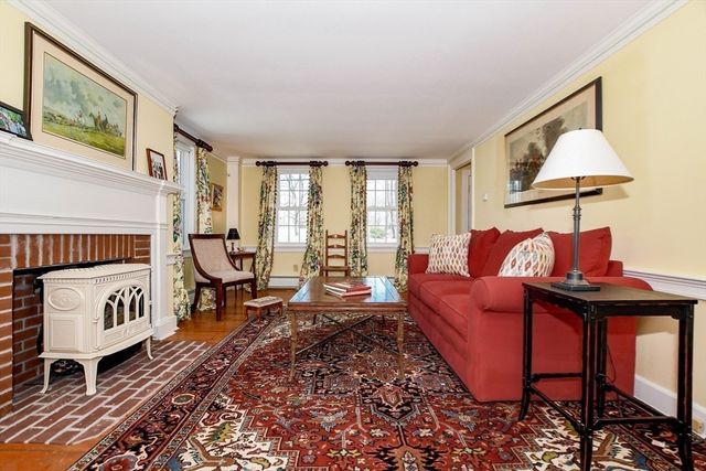 35 Main Street, Mattapoisett, MA 02739