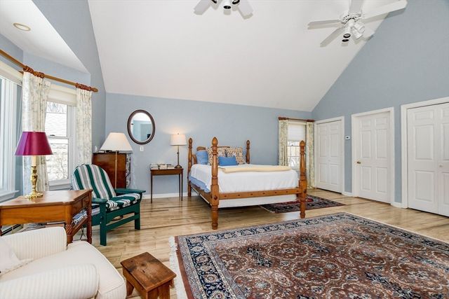 35 Main Street, Mattapoisett, MA 02739