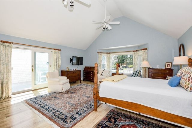 35 Main Street, Mattapoisett, MA 02739