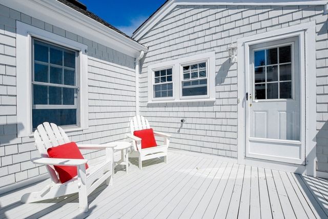 35 Main Street, Mattapoisett, MA 02739