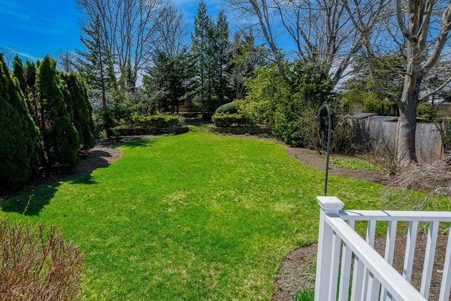 35 Main Street, Mattapoisett, MA 02739