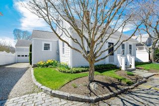 35 Main Street, Mattapoisett, MA 02739