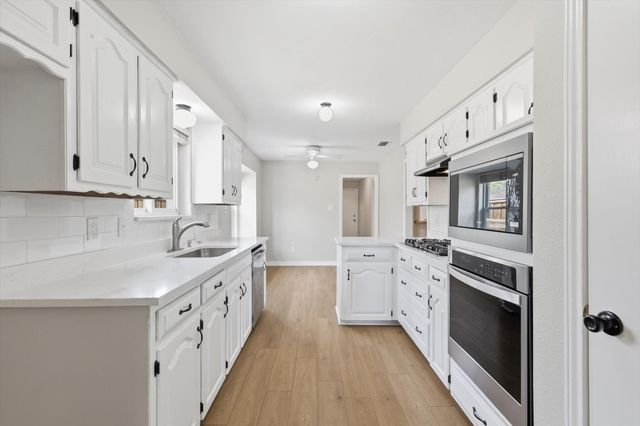 4008 Windy Crest Drive, Carrollton, TX 75007