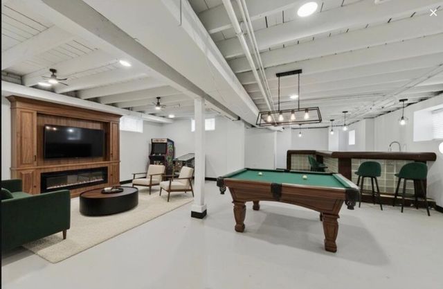 7801 S Eberhart Avenue, Chicago, IL 60619