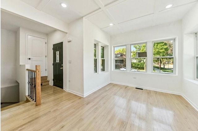 7801 S Eberhart Avenue, Chicago, IL 60619