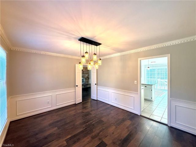 185 Heatherton Way, Winston-salem, NC 27104