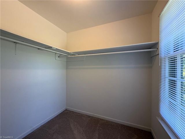 185 Heatherton Way, Winston-salem, NC 27104