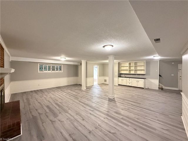 185 Heatherton Way, Winston-salem, NC 27104