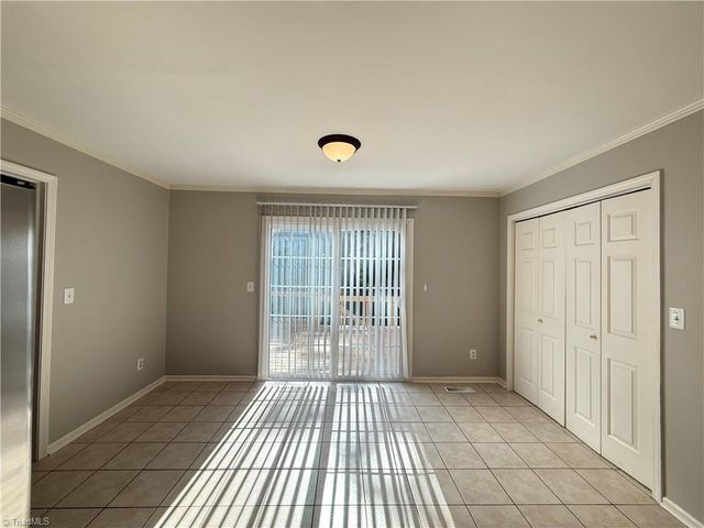 185 Heatherton Way, Winston-salem, NC 27104
