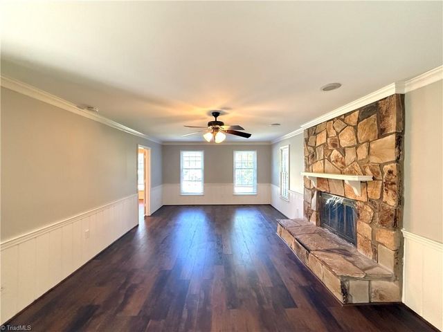 185 Heatherton Way, Winston-salem, NC 27104