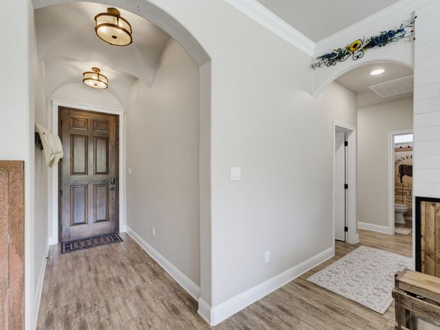 2807 Sky Harbour Drive, Granbury, TX 76049