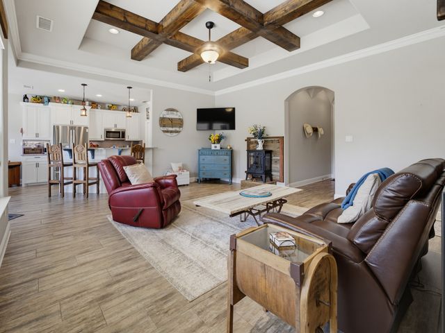 2807 Sky Harbour Drive, Granbury, TX 76049