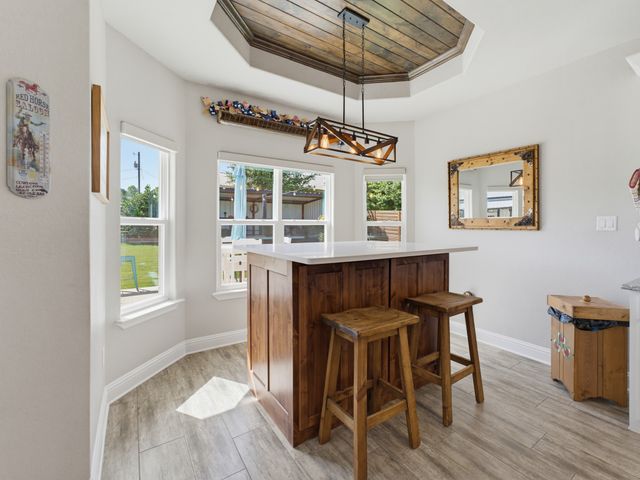 2807 Sky Harbour Drive, Granbury, TX 76049