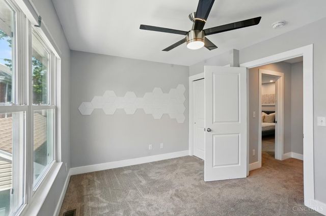 3568 Bevis Avenue, Cincinnati, OH 45207