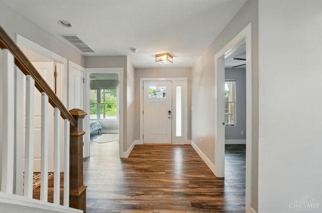 3568 Bevis Avenue, Cincinnati, OH 45207