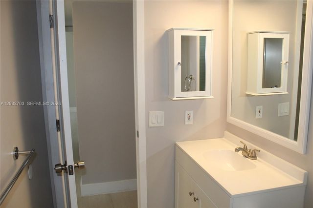 6780 W 2nd Court 401, Hialeah, FL 33012