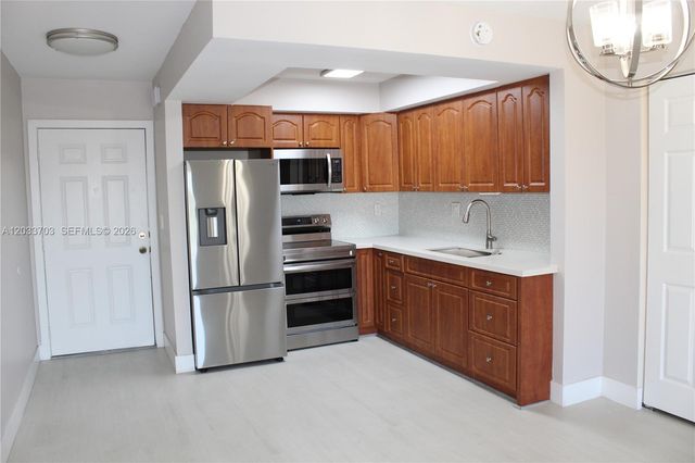 6780 W 2nd Court 401, Hialeah, FL 33012