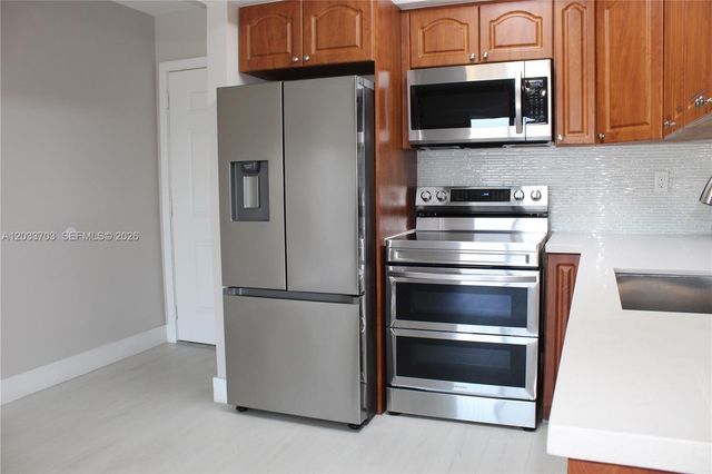 6780 W 2nd Court 401, Hialeah, FL 33012