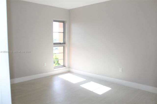 6780 W 2nd Court 401, Hialeah, FL 33012