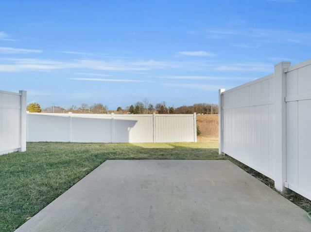 105 Fister Dr, Lebanon, TN 37090