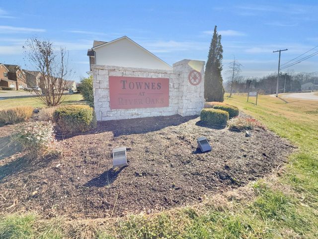 105 Fister Dr, Lebanon, TN 37090