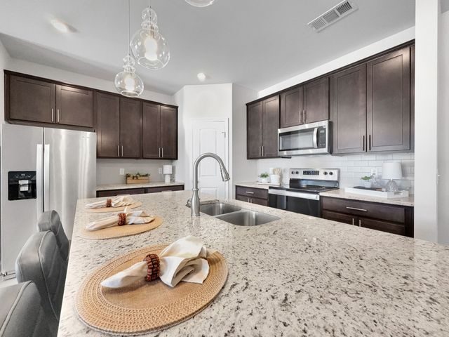 105 Fister Dr, Lebanon, TN 37090