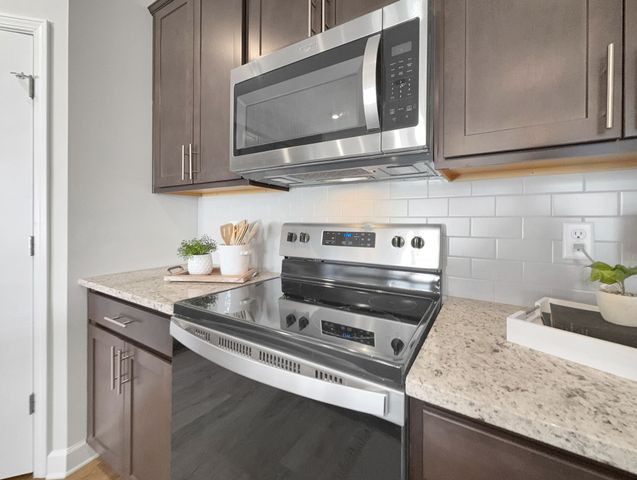 105 Fister Dr, Lebanon, TN 37090