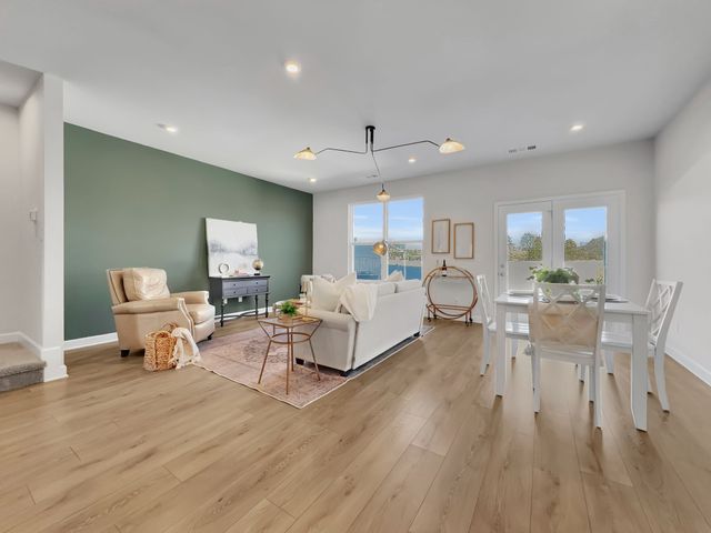 105 Fister Dr, Lebanon, TN 37090