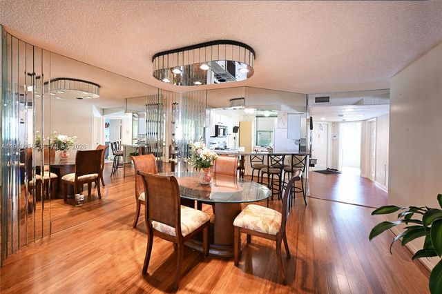 10315 NW 24th Pl 101, Sunrise, FL 33322