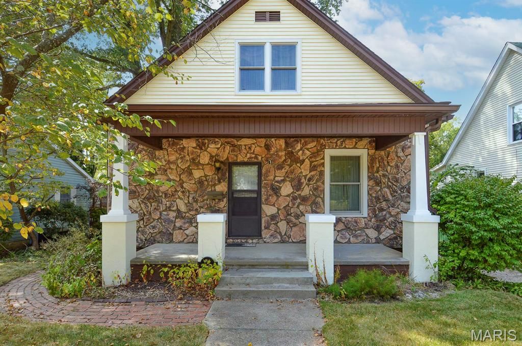 725 Park Avenue, Belleville, IL 62220