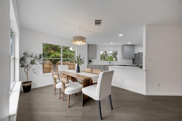 10911 Claywood DR, Austin, TX 78753