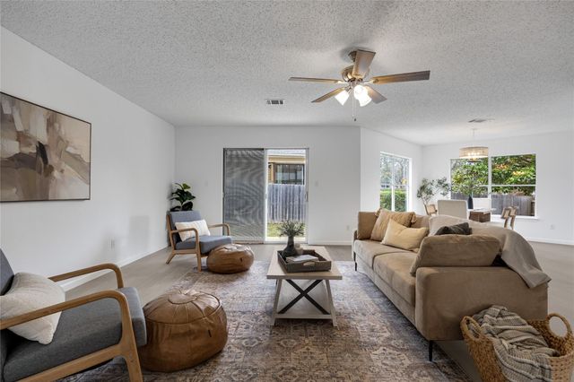 10911 Claywood DR, Austin, TX 78753