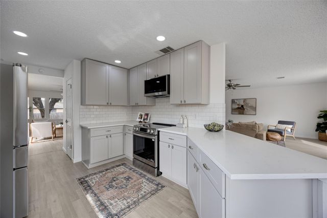 10911 Claywood DR, Austin, TX 78753